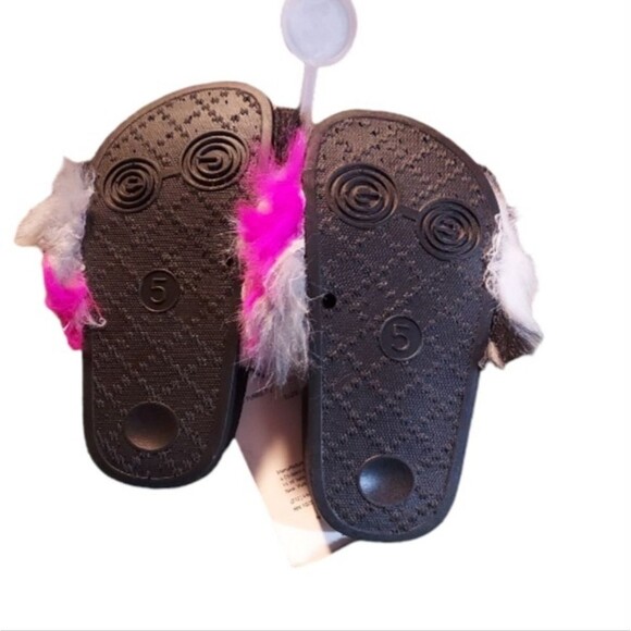 Little girls faux fur Sandal NWT Very Cute! - Picture 2 of 3